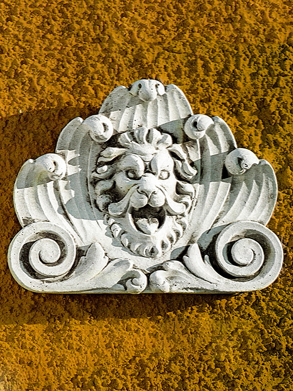 ライオンレリーフ