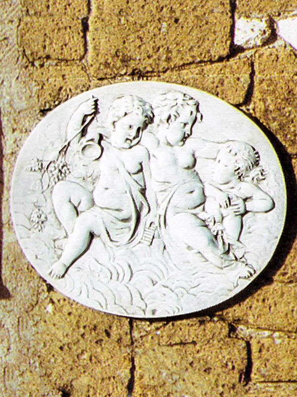 天使のレリーフ