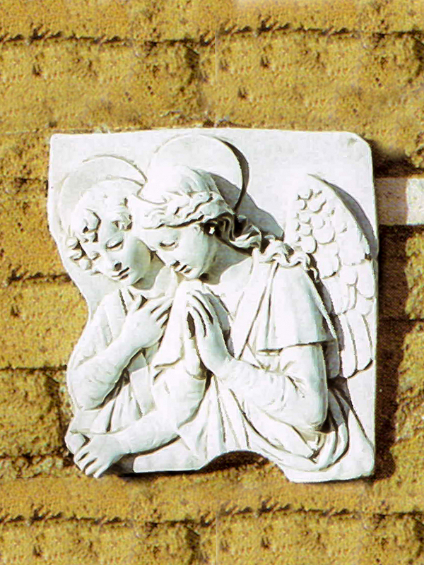 祈りのエンジェルレリーフ