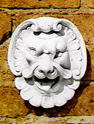 Italgarden　壁掛けライオン