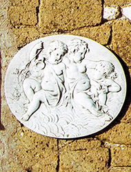 PapiniAgostino　天使のレリーフ