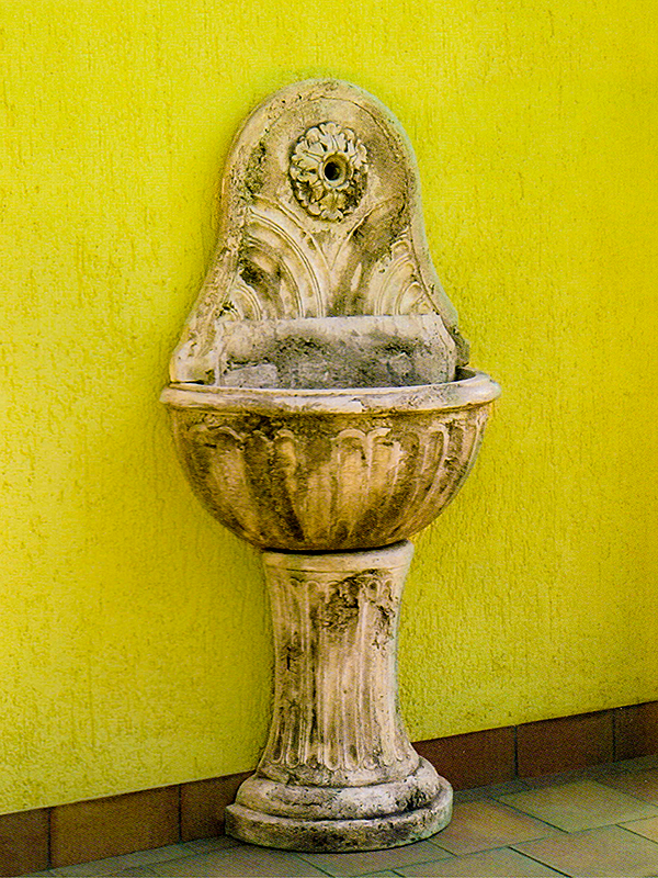 Italgarden　壁泉カターニャ　クラシック