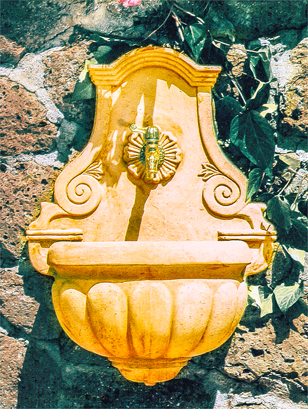 Galestro　キャッスル壁泉